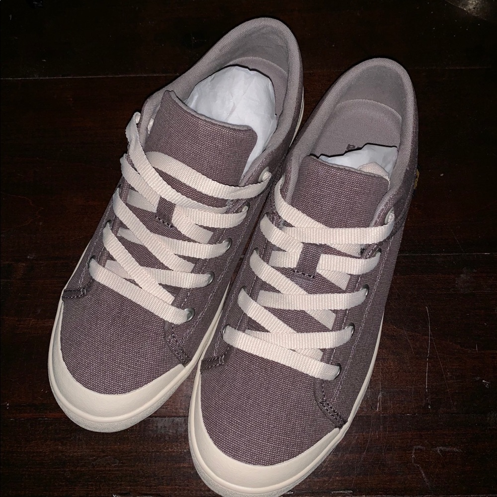 Teva shoes:  New Freewheel washed canvas sneaker